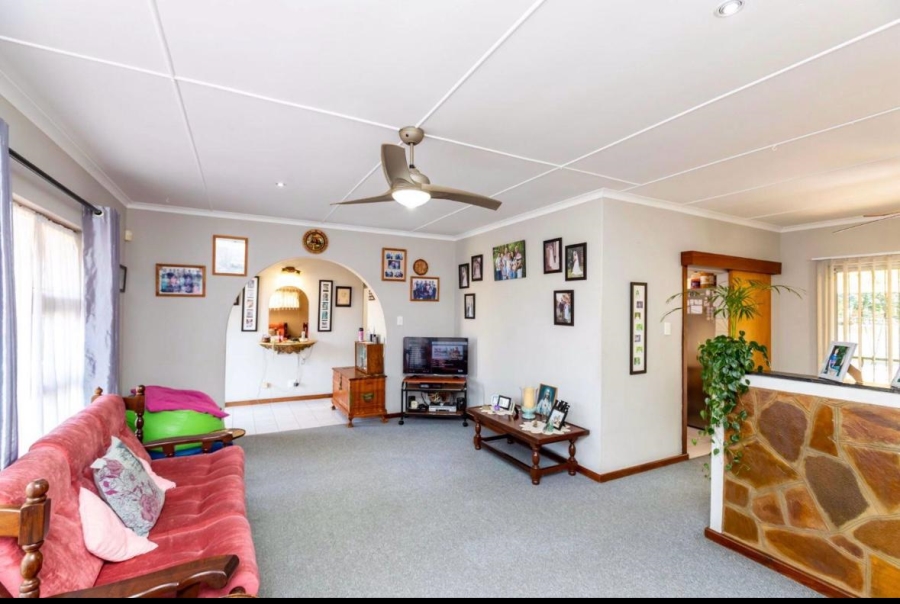 3 Bedroom Property for Sale in Amalinda Eastern Cape